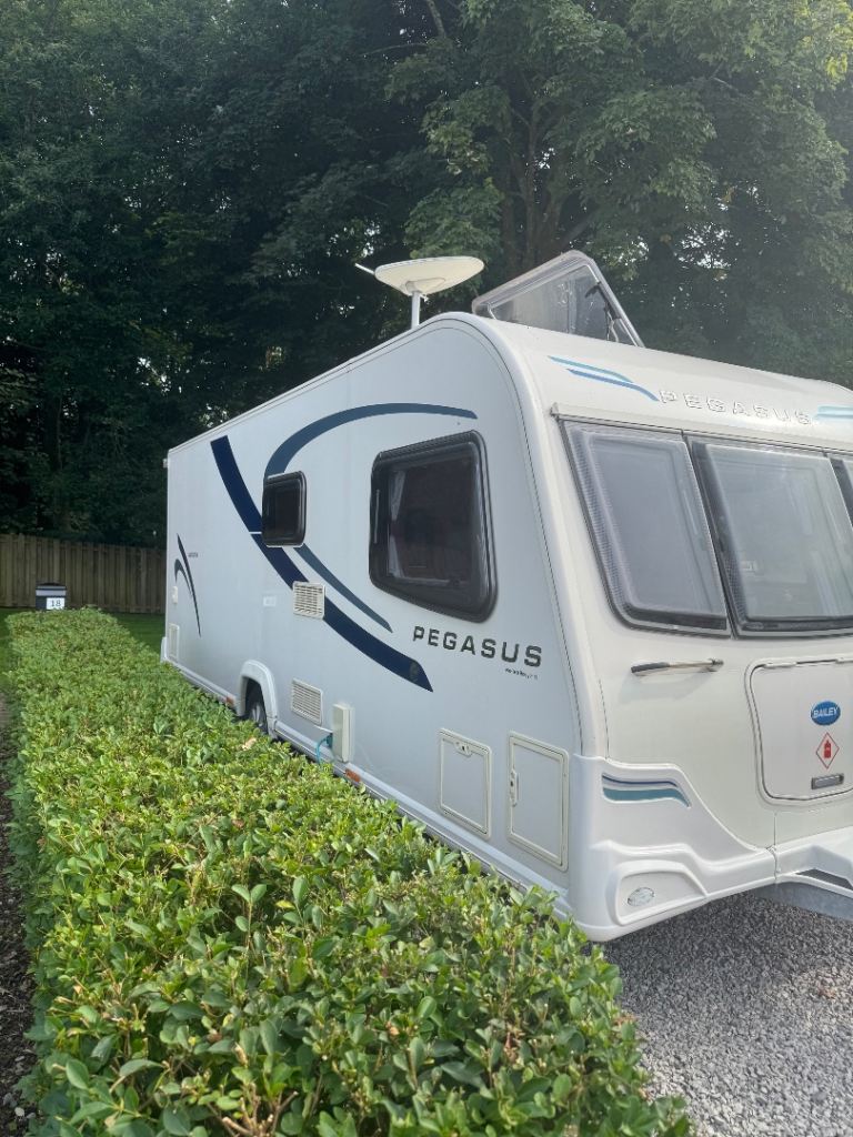 Bailey Pegasus – 4 Berth –  Motor Mover – Fixed Bed