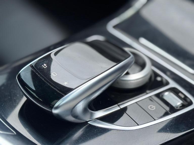 2015 Mercedes-Benz C Class 2.1 C220d AMG Line (Premium Plus) 7G-Tronic+ Euro 6 (s/s) 4dr SALOON D...