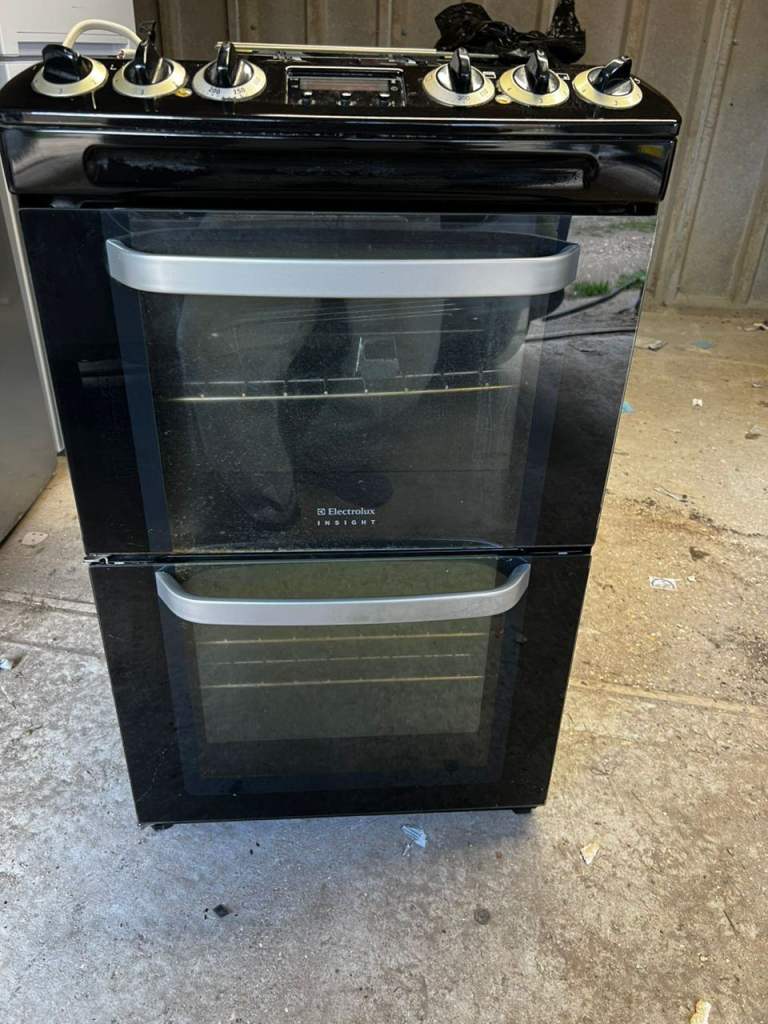 Black Electric Cocker with ceramic hobs 60cm
