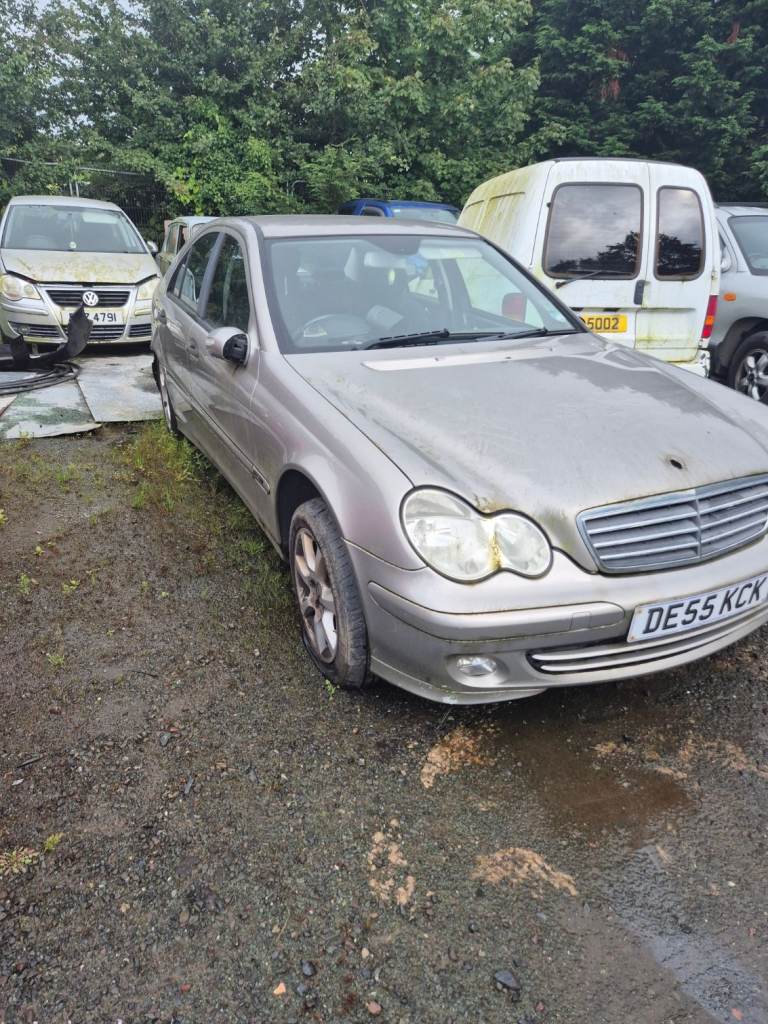 2005 MERCEDES C180 1.8 16V PTROL BREAKING FOR PARTS
