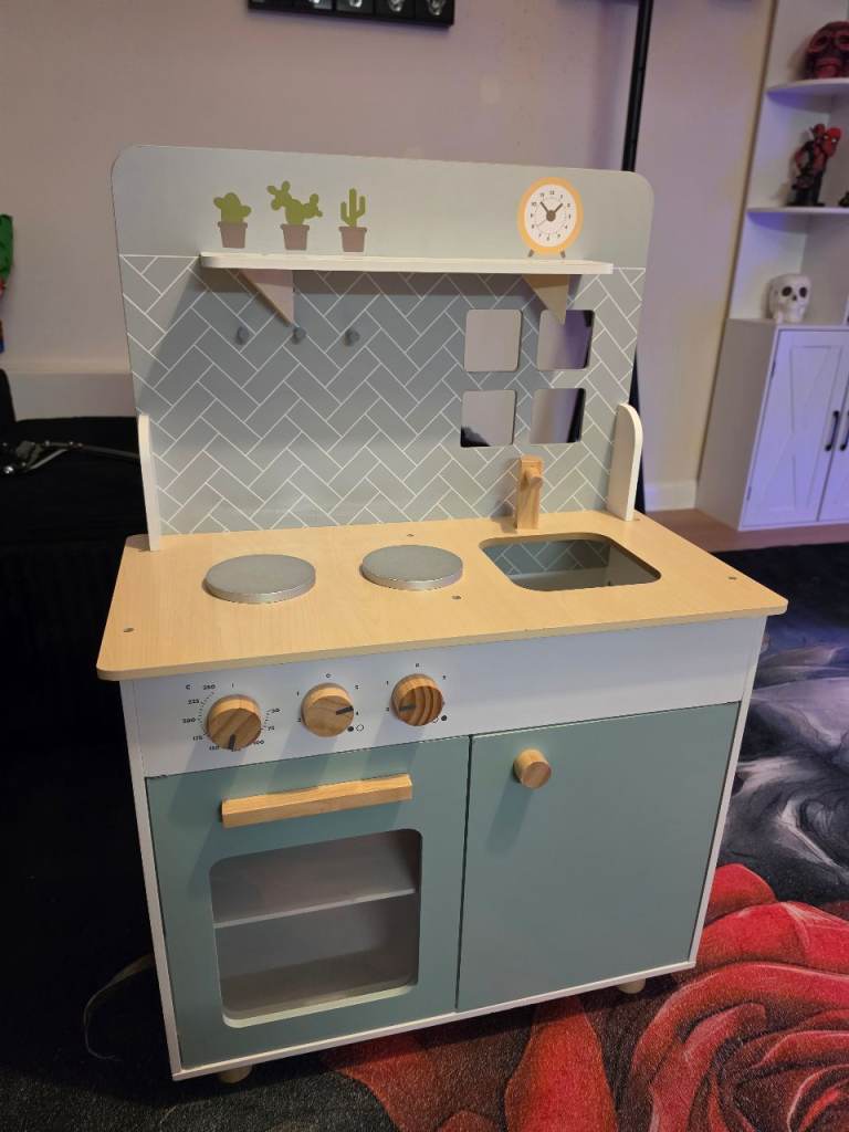 Little kitchen