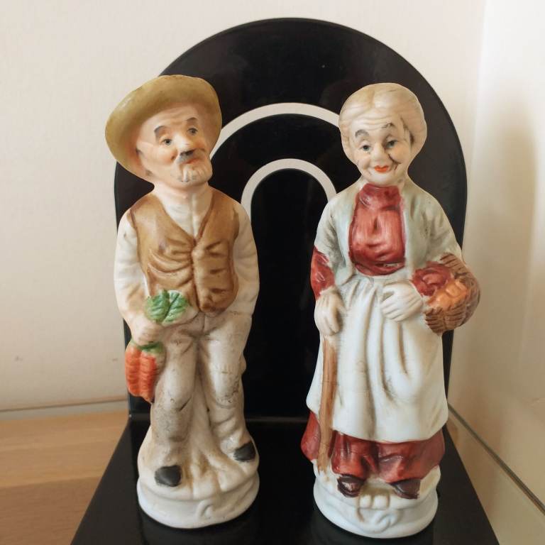 Elderly Couple Figurines 