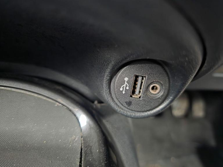 2017 Nissan Juke 1.6 DiG-T Tekna 5dr HATCHBACK PETROL Manual