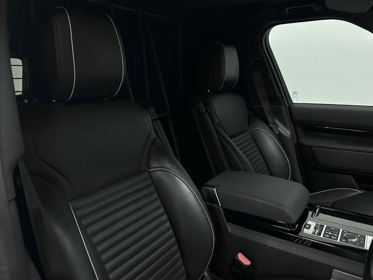 2018 Land Rover Discovery HSE Commercial 3.0 TDV6 Auto ( 258 bhp ) PANEL VAN Diesel Automatic