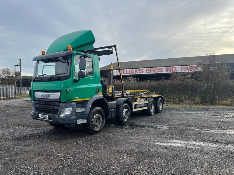 DAF TRUCKS CF 440 8X4 HARSH HOOKLOADER 