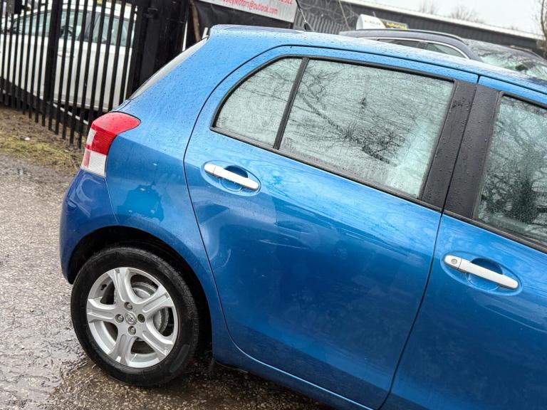 2010 Toyota Yaris 1.33 Dual VVT-i TR Euro 4 (s/s) 5dr HATCHBACK Petrol Manual