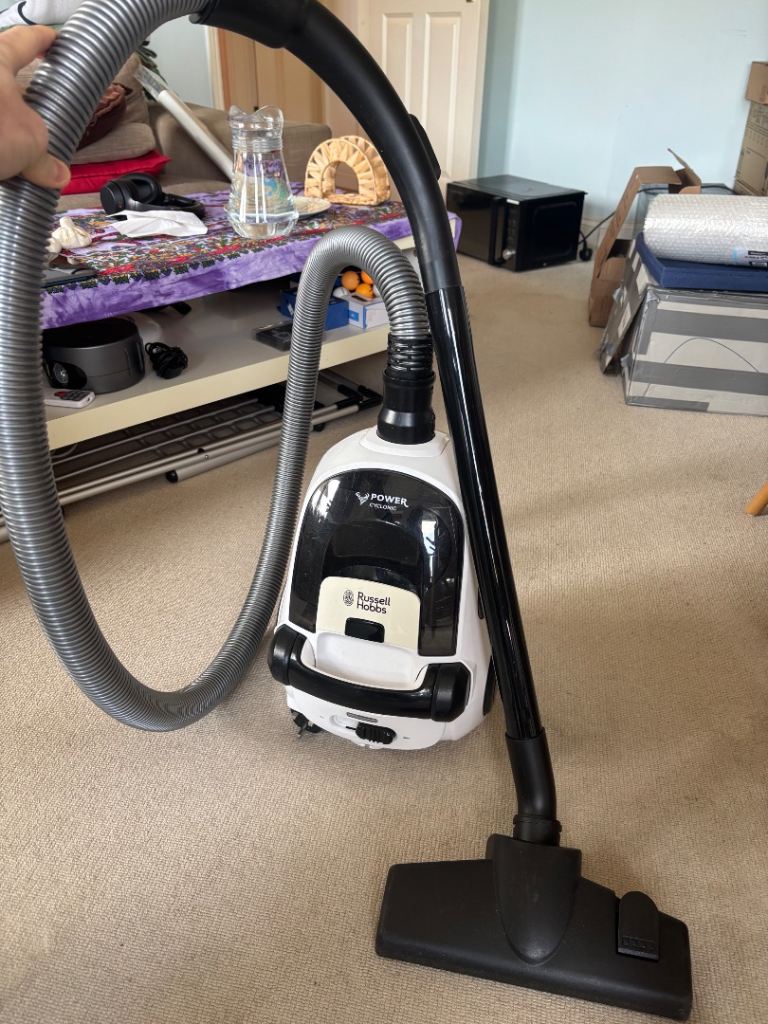 Russell Hobbs vacuum cleaner 