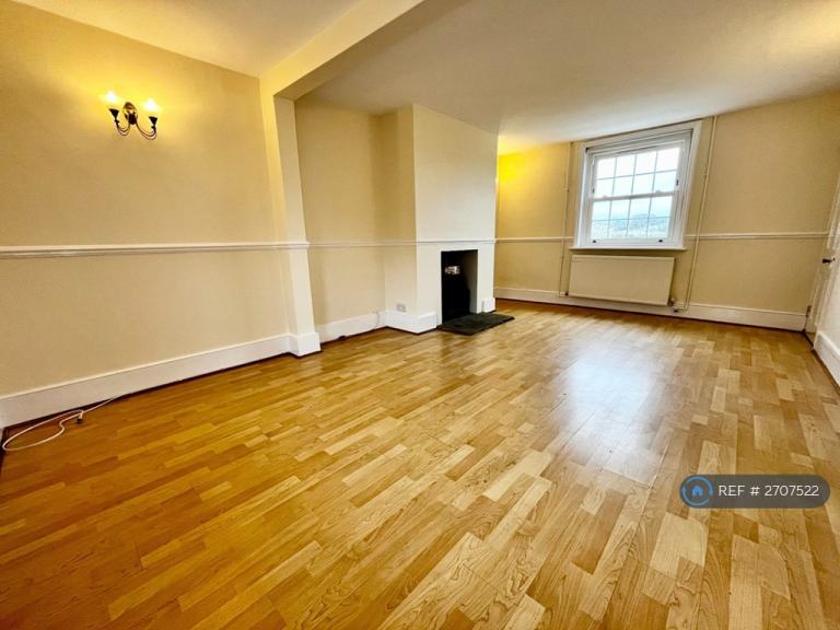 3 bedroom house in Maplehurst Road, West Grinstead, Horsham, RH13 (3 bed) (#2707522)