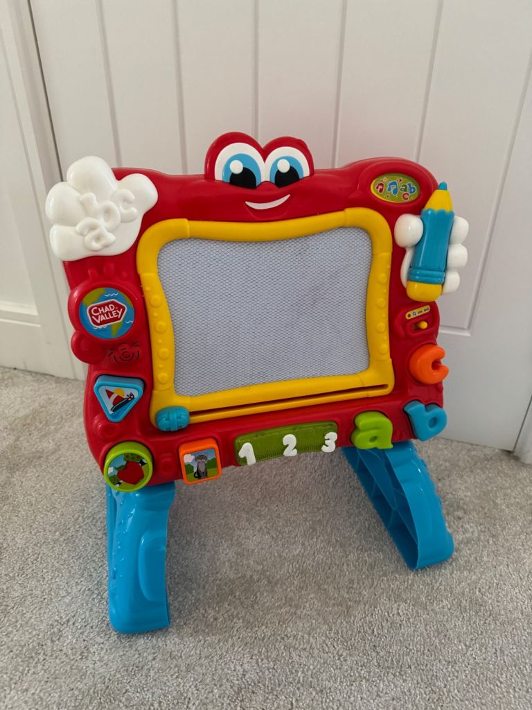 Kids magnetic easle toy 