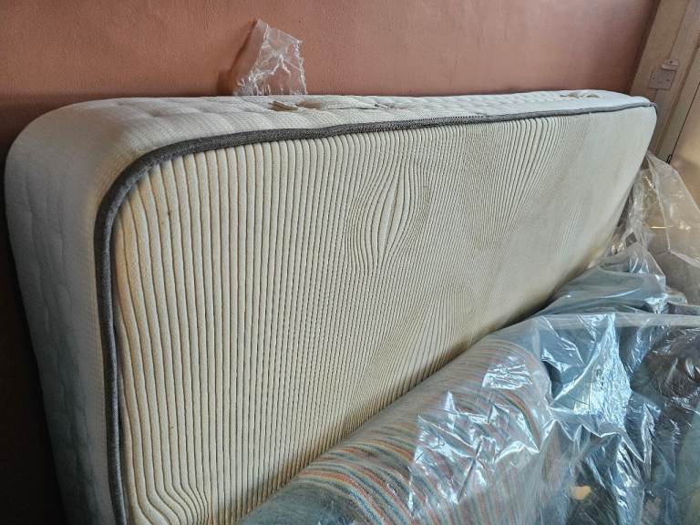 Free double mattress
