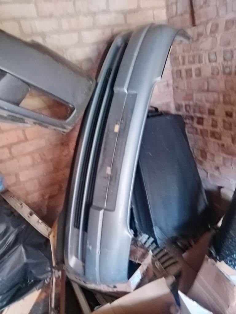 Vauxhall astra MK4 front bumper 