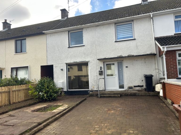 House to rent in Newtownabby