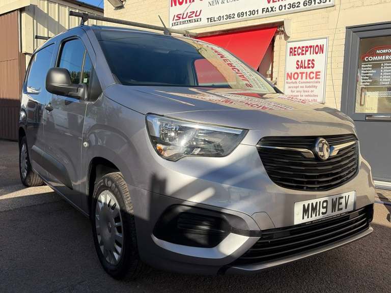2019 Vauxhall Combo 2000 1.6 Turbo D 100ps H1 Sportive Van PANEL VAN Diesel Manual
