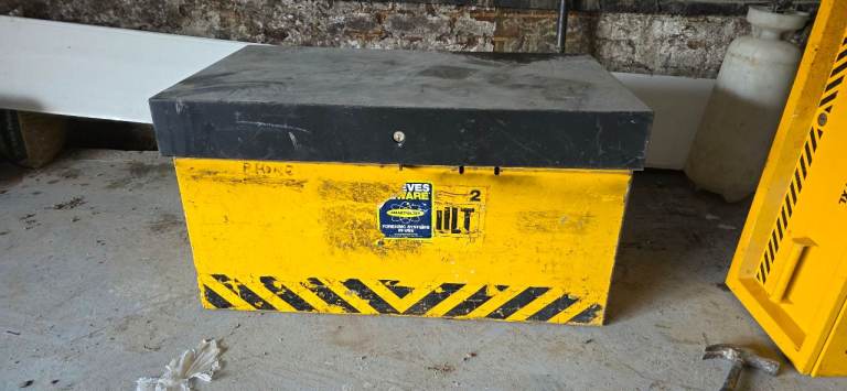 Van Vault