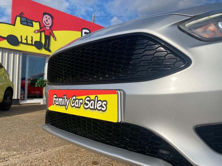 FORD FOCUS 1.5 ST-LINE DIESEL VERY GOOD CONDITION NEW CAMBELT KIT SERVICE MOT