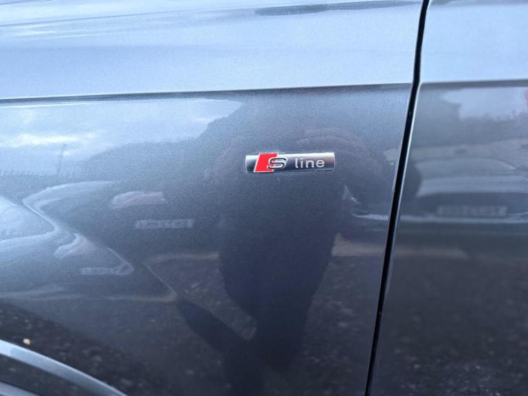 2024 Audi Q7 50 TDI Quattro S Line 5dr Tiptronic ESTATE DIESEL Automatic