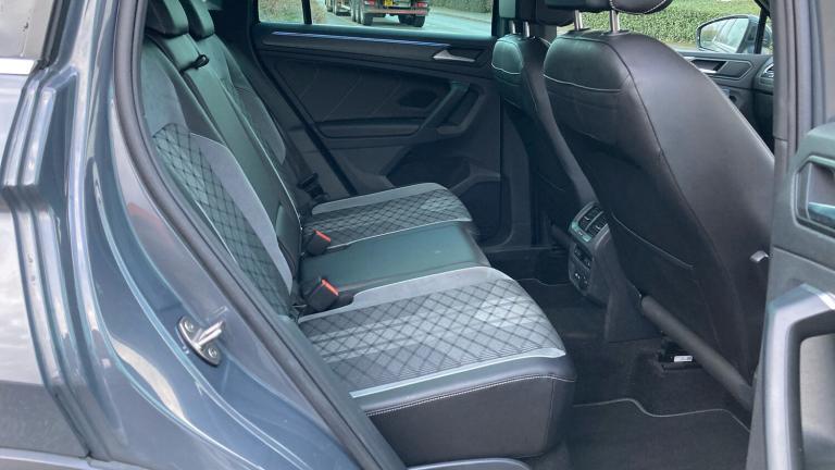 2021 Volkswagen Tiguan 2.0 TDI 4Motion R-Line 5dr DSG Diesel Estate Estate Diesel Automatic