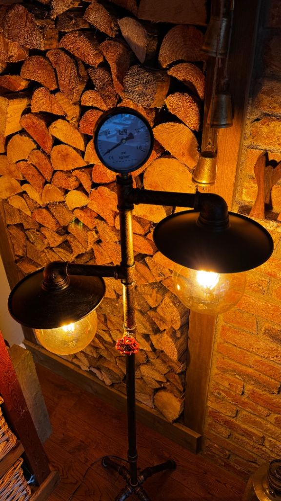 Industrial style floor lamp 