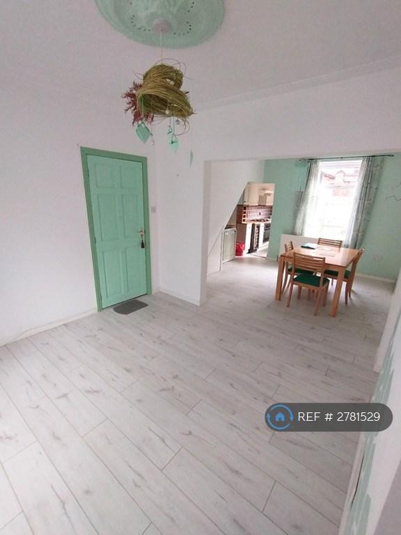 2 bedroom house in St. Andrews Villas, Hull, HU5 (2 bed) (#2781529)