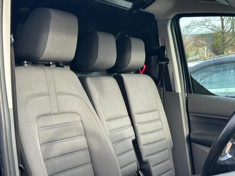 2020 Ford Transit Connect 1.5 200 EcoBlue Limited L1 Euro 6 (s/s) 5dr PANEL VAN Diesel Manual
