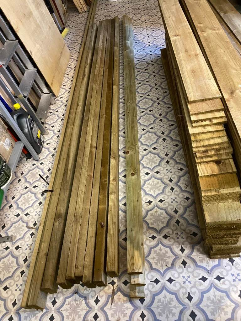 Closeboard fencing materials.  Collection by buyer from Chippenham SN14 0TF