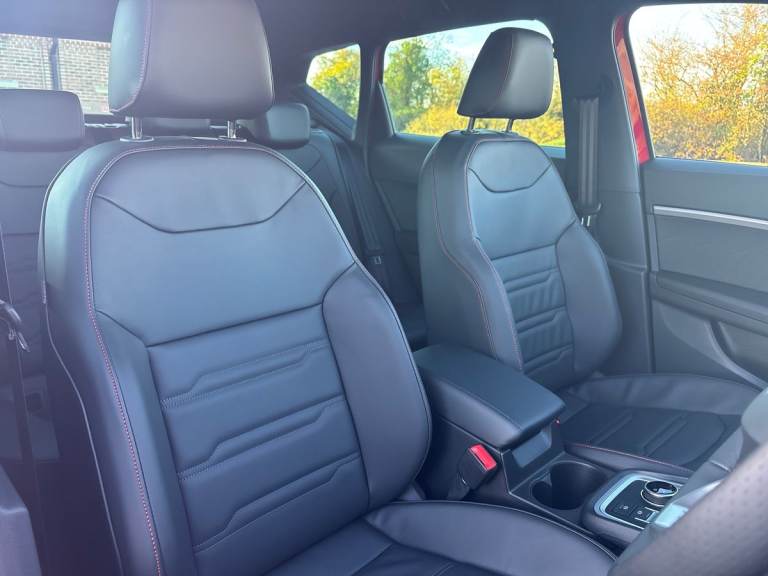 2025 SEAT Ateca 1.5 TSI EVO FR Black Edition 5dr Estate PETROL Manual