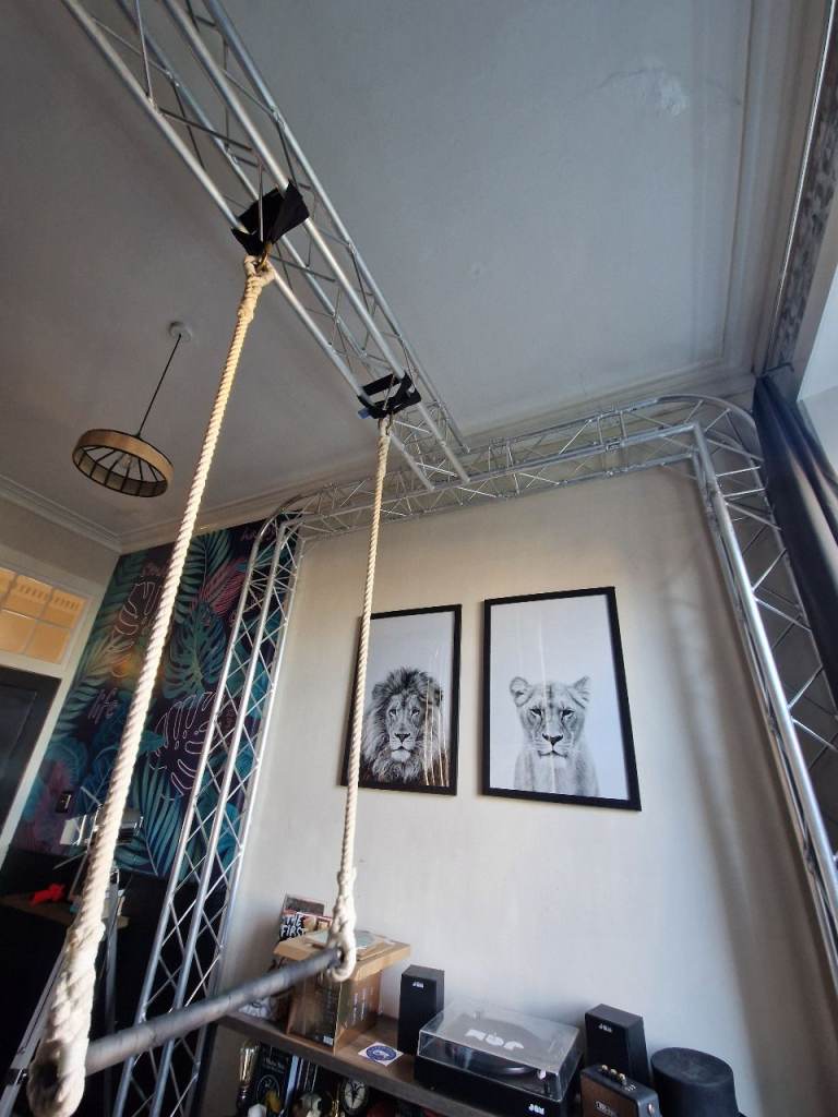 Metal Truss Rig