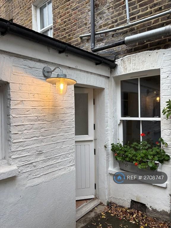 3 bedroom house in London, London, SE24 (3 bed) (#2708747)