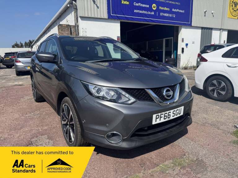 2016 Nissan Qashqai 1.5 dCi Tekna 5dr HATCHBACK DIESEL Manual