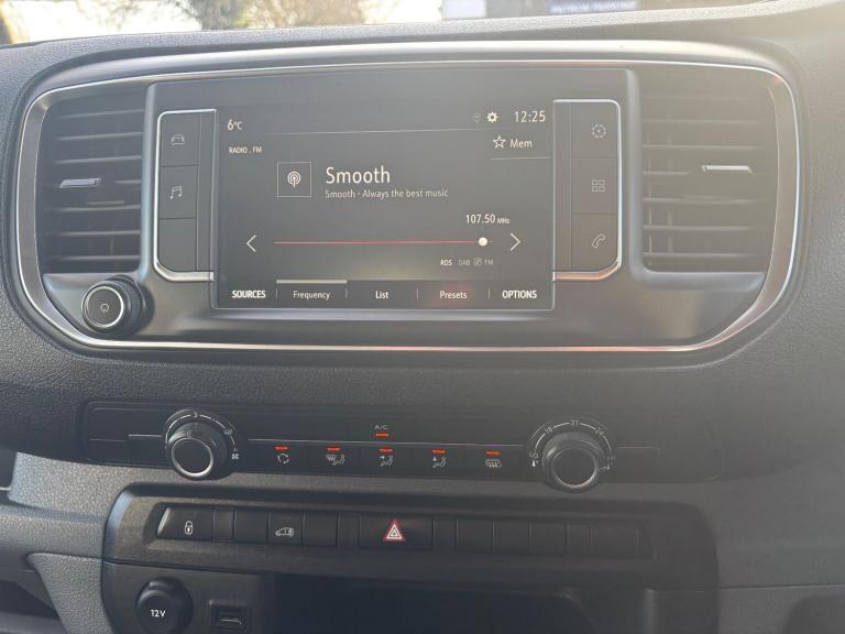 2020 Vauxhall Vivaro 2900 1.5d 100PS Dynamic H1 Van PANEL VAN DIESEL Manual