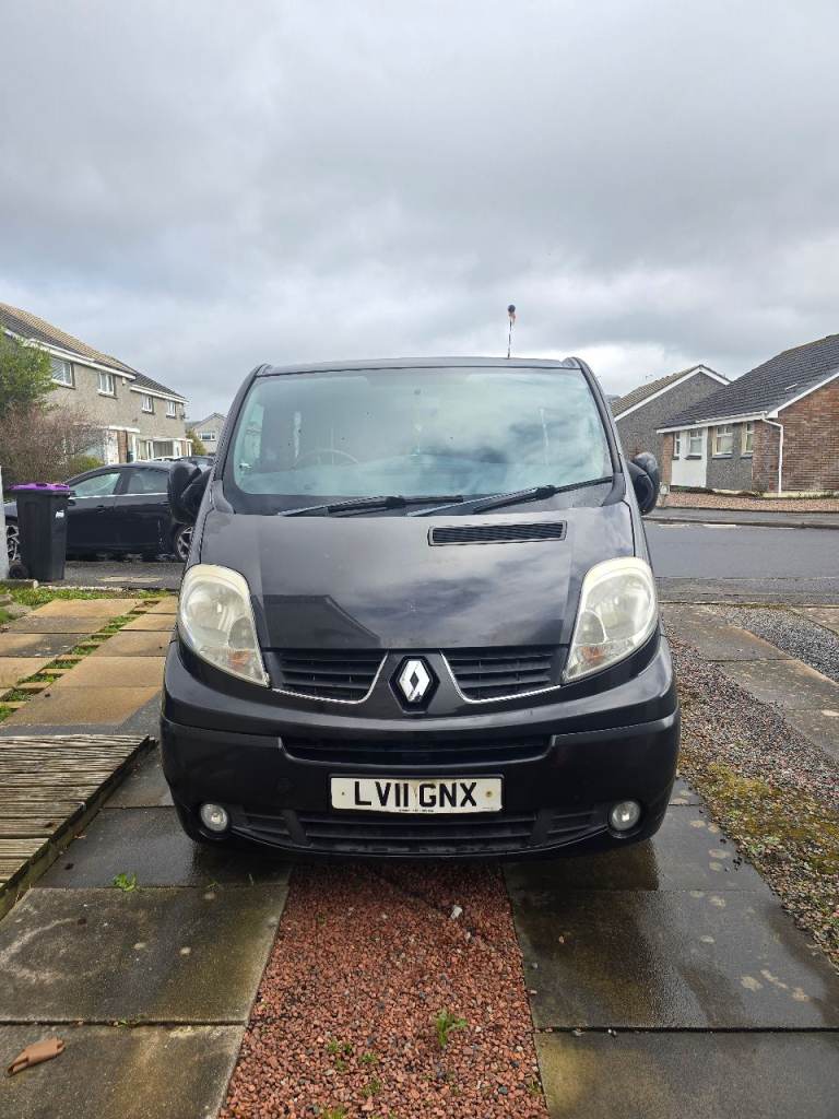Renault trafic sport campervan