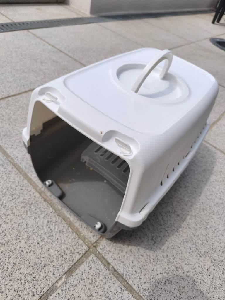 Small Pet Carrier for Cat / Small Dog /Birds/ Rabbit