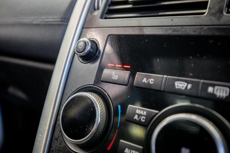 2018 Land Rover Discovery Sport 2.0 TD4 180 HSE Black 5dr Auto ESTATE DIESEL Automatic