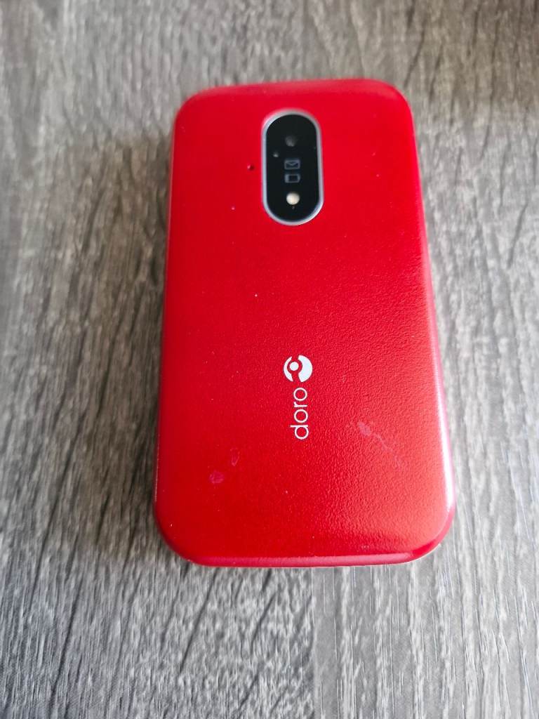 Doro 6820 Flip Phone with Charging Dock – Red, As Good As New