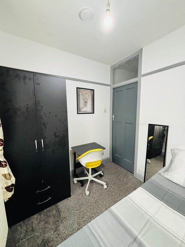 ❤️ Cozy Room in Tooting | Beautiful House | Move in Now 🏠