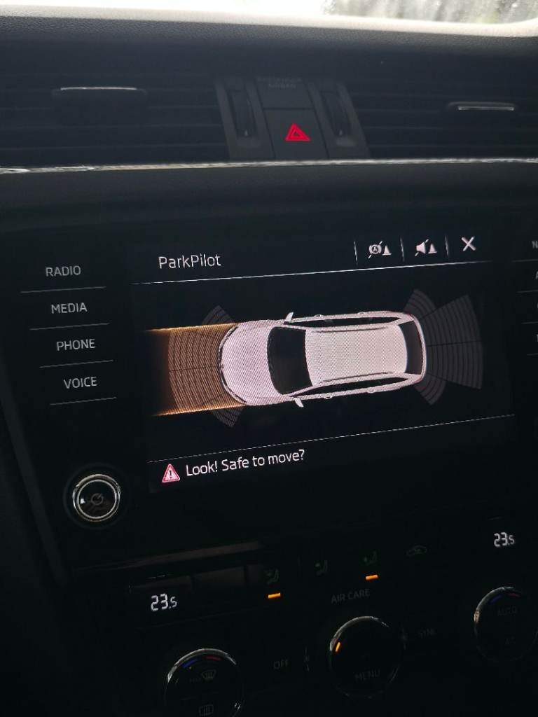 Skoda Octavia 2.0 TDi SE Technology Estate 150 Euro 6