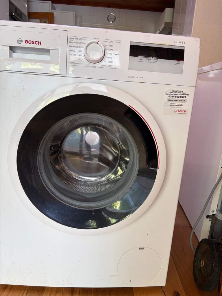 Bosch Serie 4 Washing Machine – Good Condition