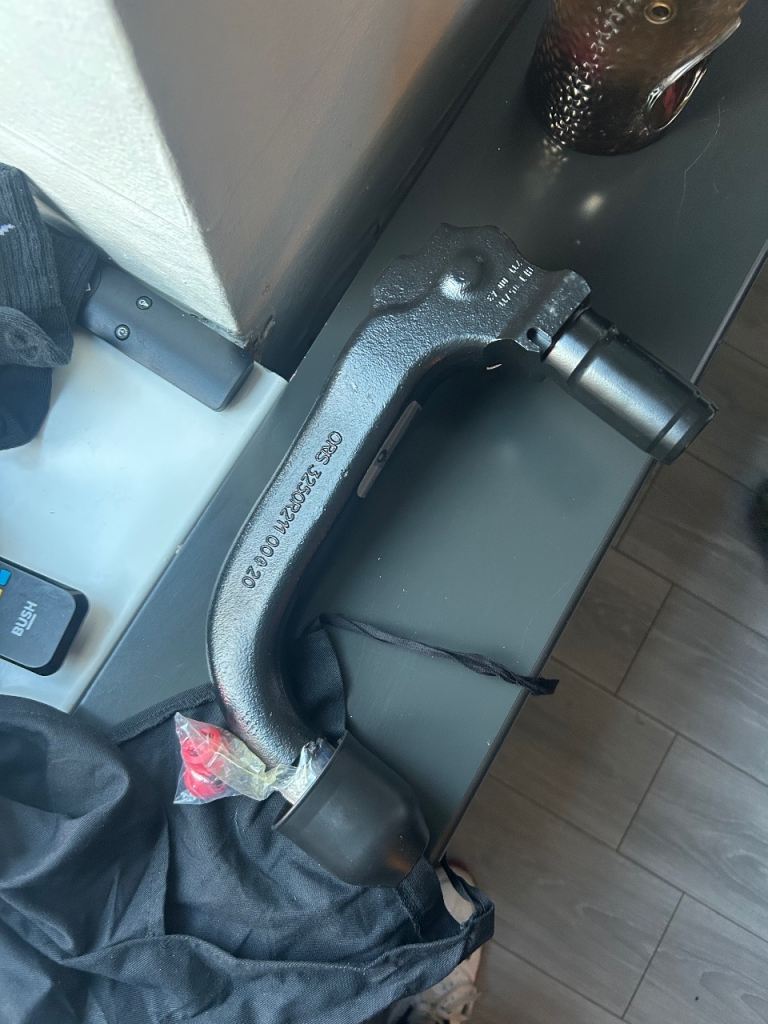 Ford kuga mk1 detachable tow bar