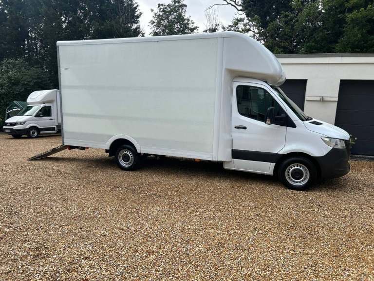 2022 Mercedes-Benz Sprinter 2.0 315 CDi LWB Luton Low Loader Air Con Luton Diesel Manual