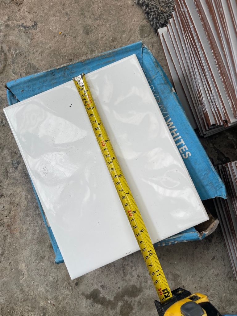 Brand new 20:20 cm +17 kitchen tiles 