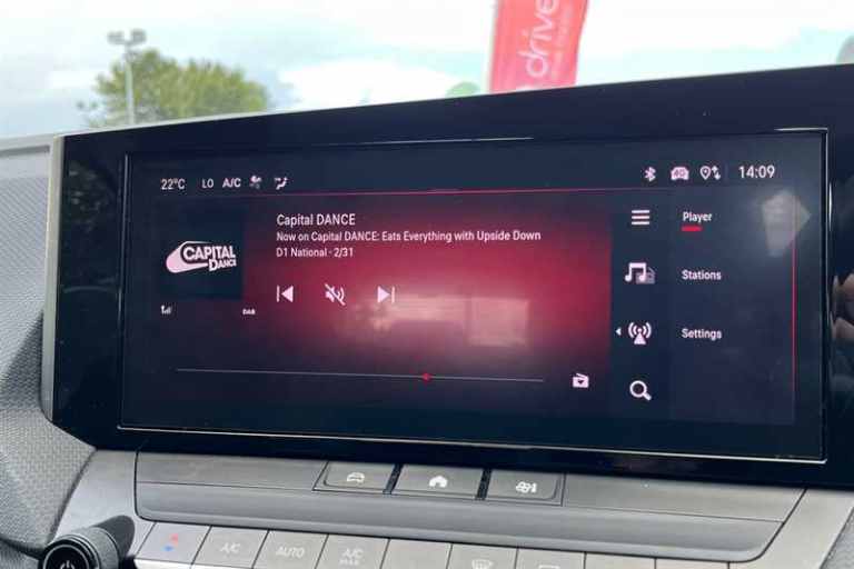 2022 Vauxhall Astra 1.2 Turbo Design Hatchback 5dr Petrol Manual Euro 6 (s/s) (130 ps) Hatchback ...