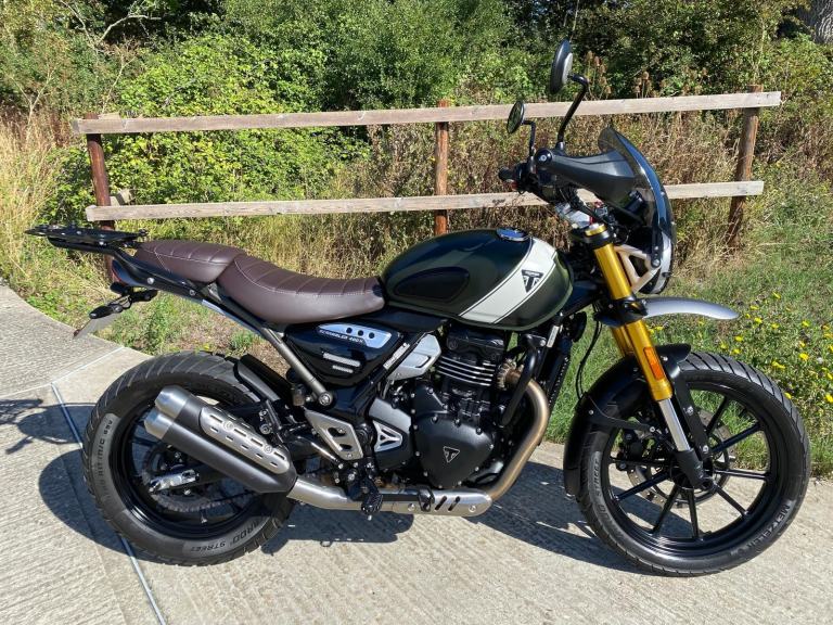 TRIUMPH SCRAMBLER 400X, 2024, 3,044 MILES, TWO OWNERS, LOVELY CONDITION, TOPBOX