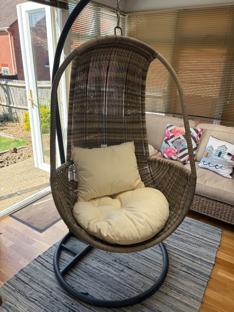 Rattan swing seat egg chair