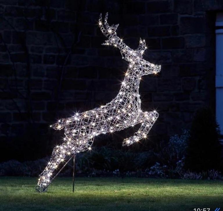6 x Xmas Reindeers