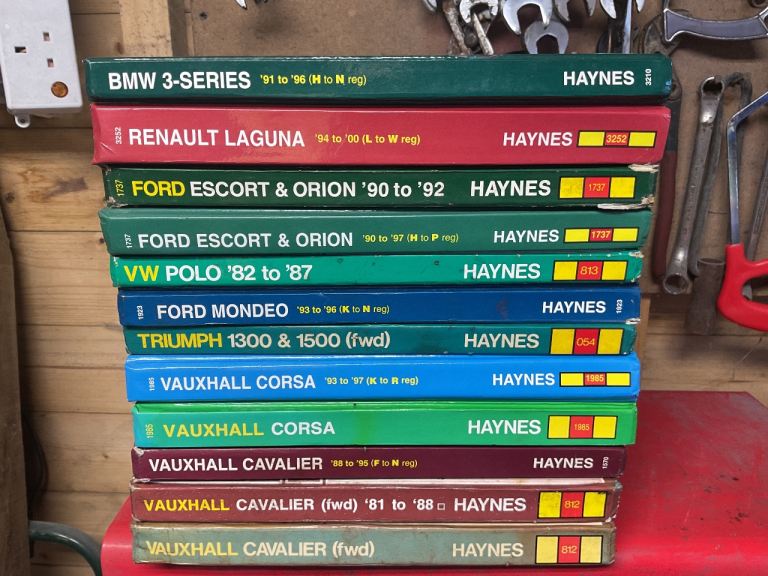 Haynes car maintenance manuals 