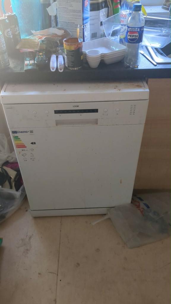 Beko Freestanding Dishwasher – White, Good Condition