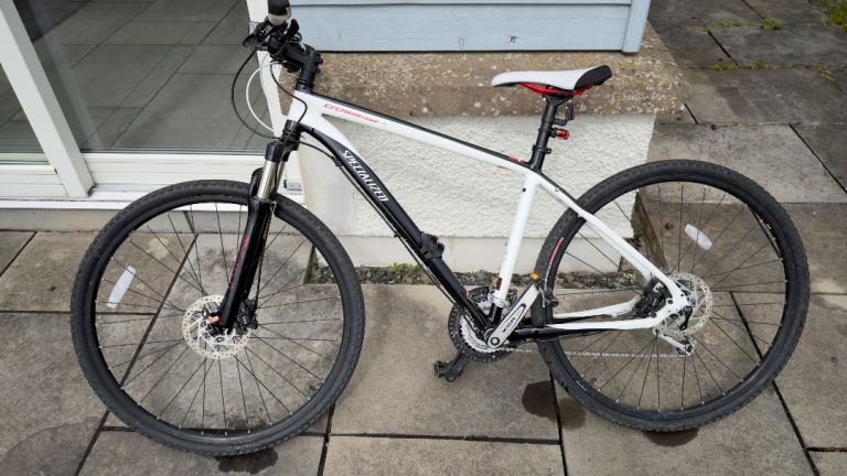 Fantastic SPECIALIZED Crosstrail Hybrid bike