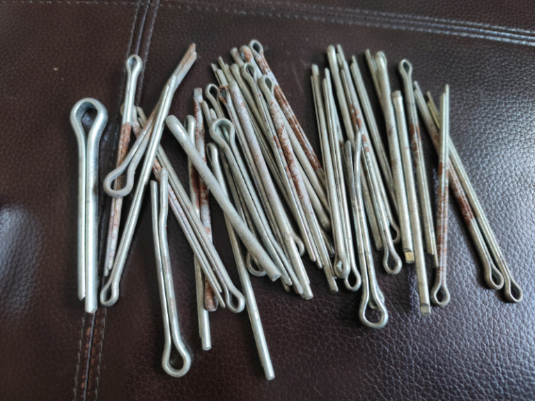39 large split pins 9cm to 12cm in length 
