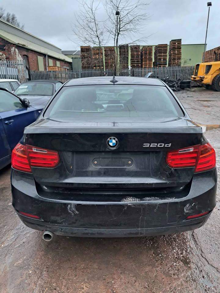  BMW 320D SE PRE LCI F30 BREAKING PARTS SUSPENSION WING DOOR DASHBOARD AIRBAG HEAD UNIT BOOT LID