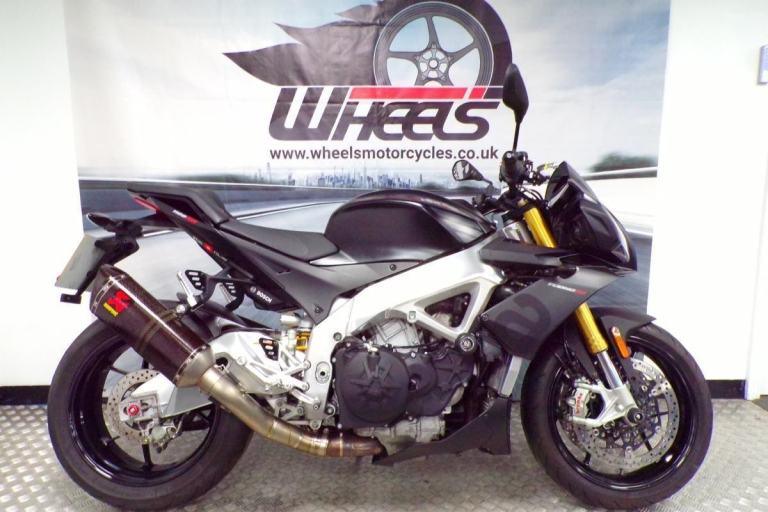 2020 APRILIA TUONO 1100 V4 RR MODEL WITH ONLY 8376 MILES FROM NEW